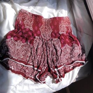 🌸Altar’d State🌸Flowy Shorts